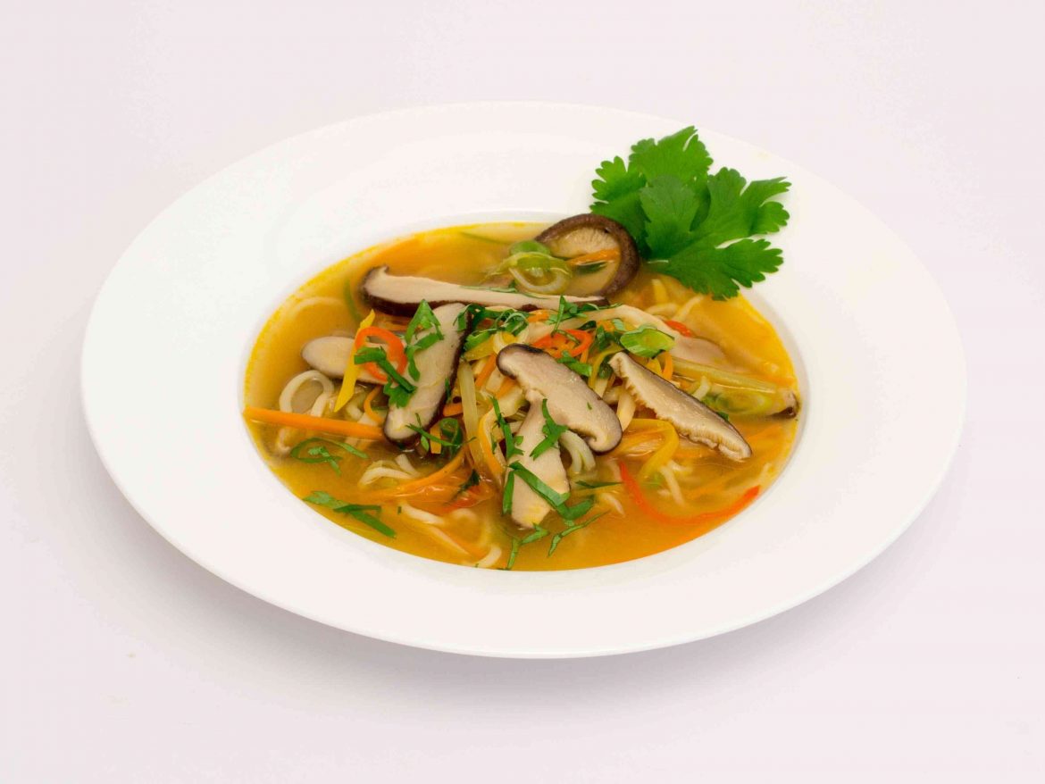 Asia Suppe mit Shiitake Pilzen