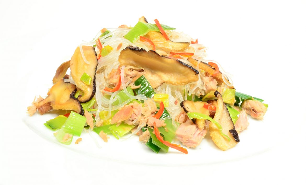 Glasnudeln mit Thunfisch & Shiitake