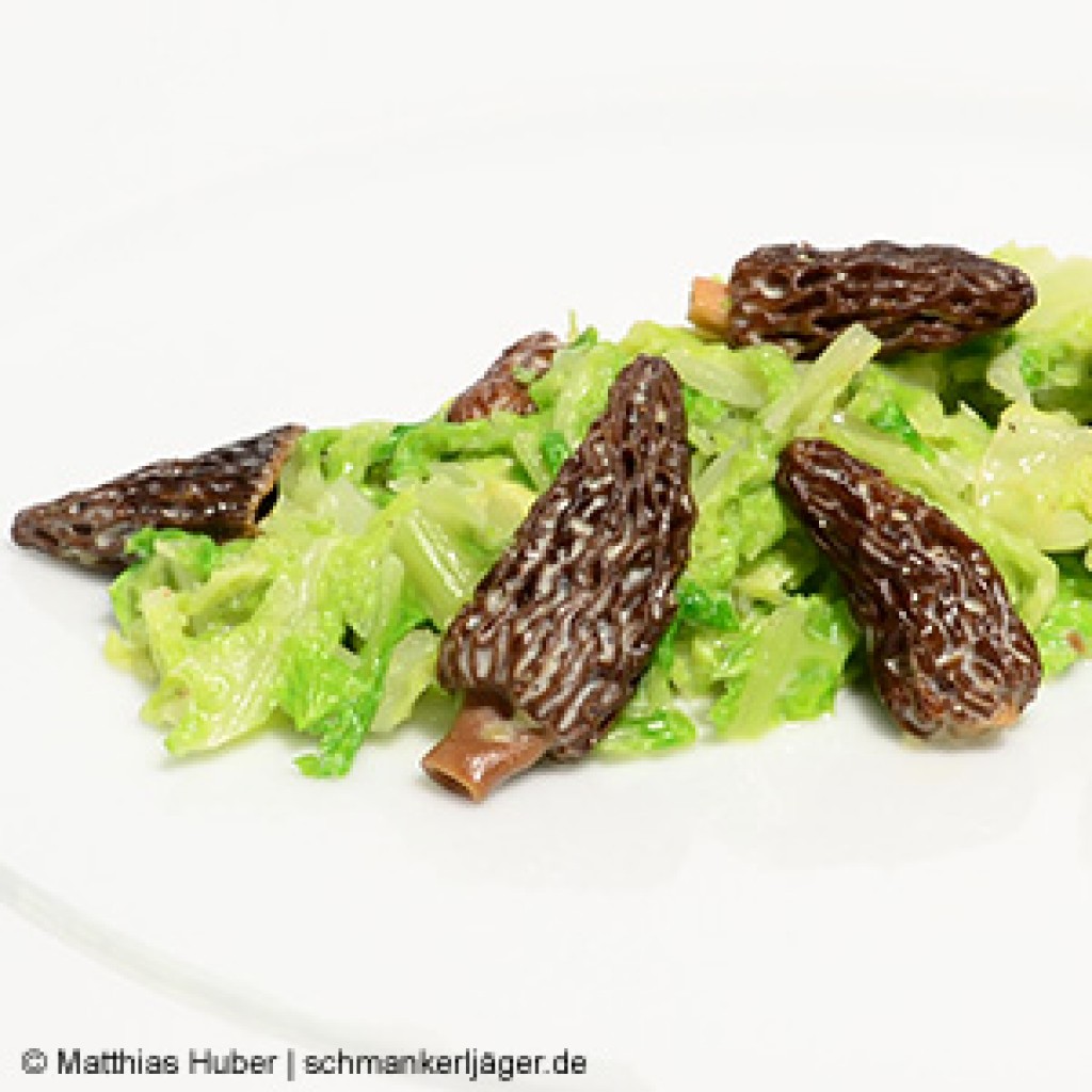 Rahmwirsing mit Morcheln Spitzmorcheln von Pilze Wohlrab mit cremigem Wirsing