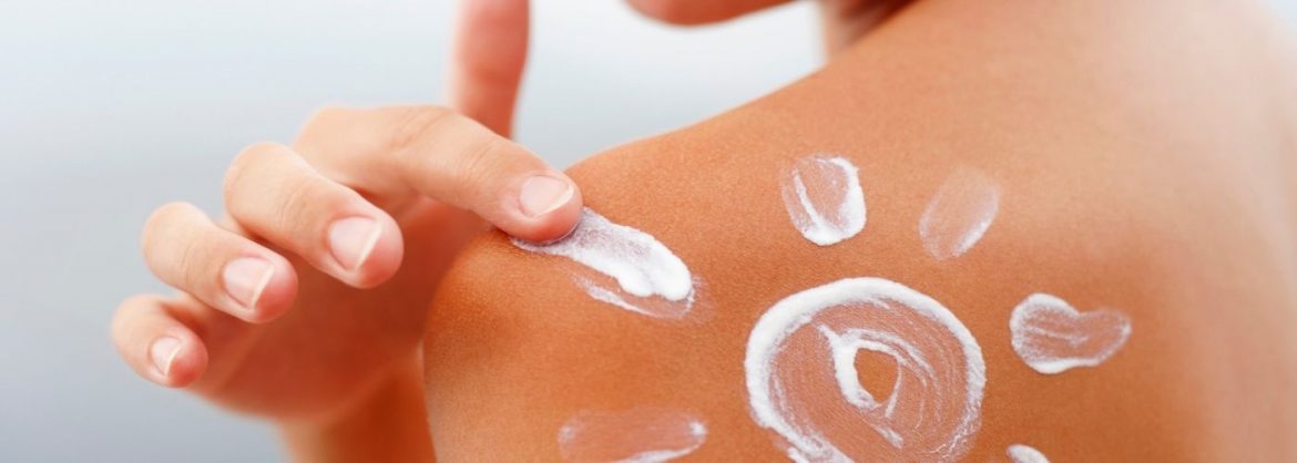 Frau Sonnencreme Sonne